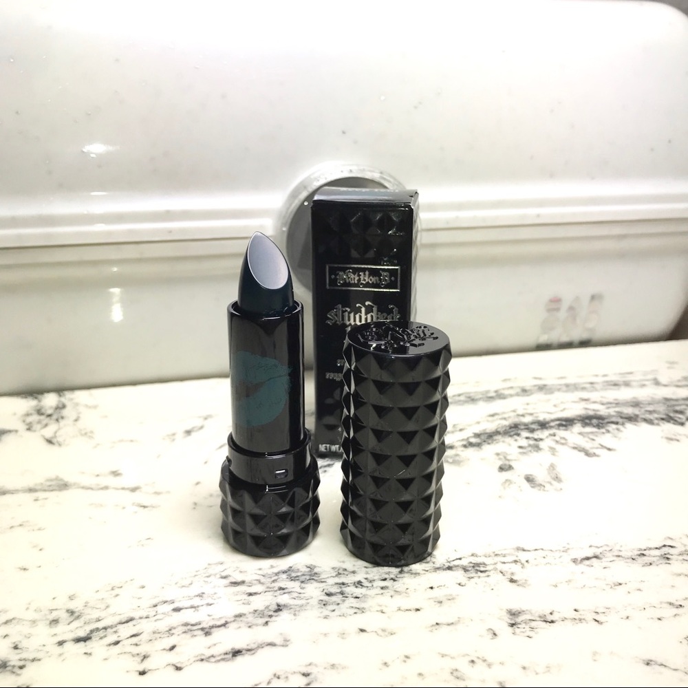 Studded Kisses Crème Lipstick Deep Teal - Picture 5 of 6
